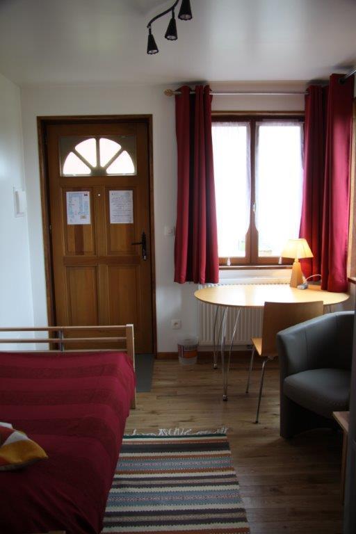Hotel Les Charmilles De Mormal Landrecies Екстер'єр фото